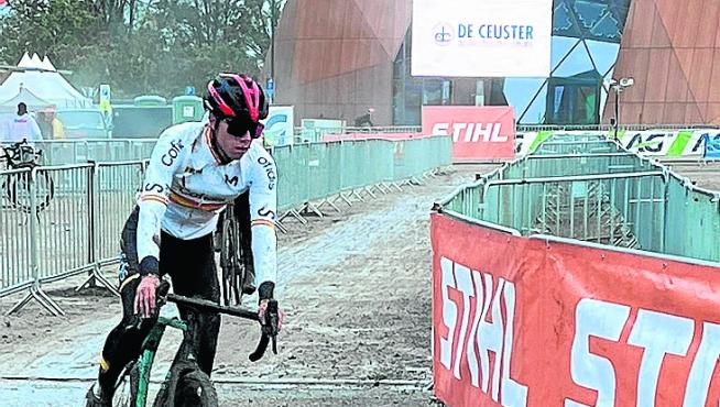Zaera, durante los entrenamientos previos a la carrera de ayer en Namur.