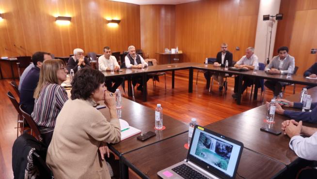 Imagen de la reunión celebrada este miércoles en la DPH.