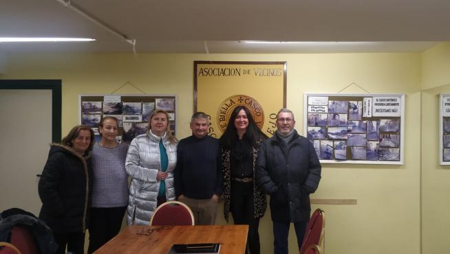 Lorena Orduna visitó este lunes la Federación de Barrios junto a integrantes del Partido Popular.