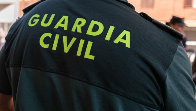 La Guardia Civil inició la investigación tras un control rutinario en el local de Garrapinillos.