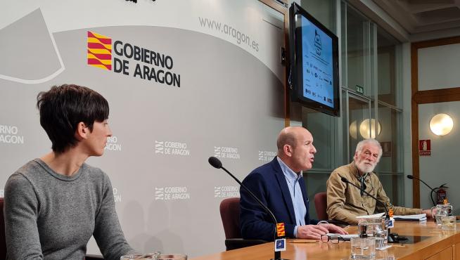 Elena Cano, Carlos Gamarra y John Vijgen, en rueda de prensa.