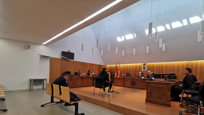 Un instante de la vista oral por el juicio por una agresión sexual a una menor en Barbastro, este jueves en la Audiencia Provincial de Huesca.