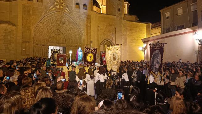 La Cofradía del Cristo de los Gitanos recorrió la noche del domingo las calles del casco antiguo.
