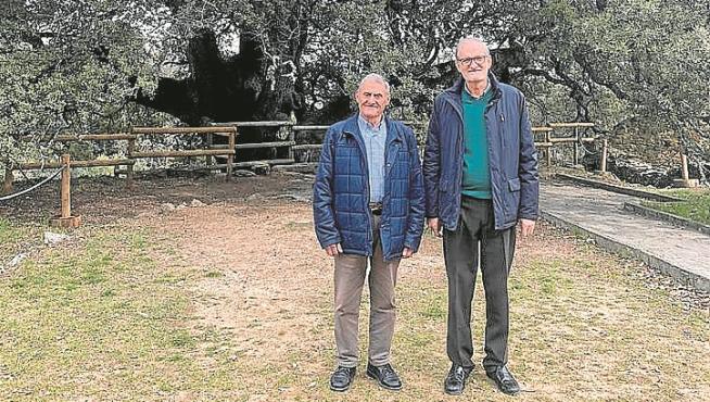 José María Cabrero y José Antonio Adell en la Carrasca de Lecina.