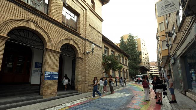 Foto de recurso del Colegio Público El Parque, en Huesca ciudad.
