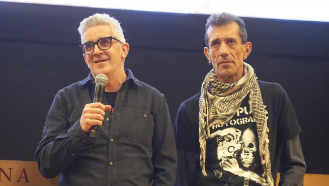 J. Alberto Andrés y Manolo Kabezabolo, en el estreno del documental en el Teatro Olimpìa
