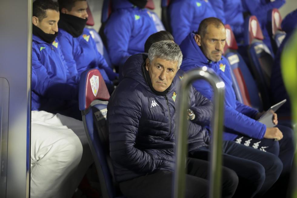 Victoria del Huesca ante el Betis (2-1)
