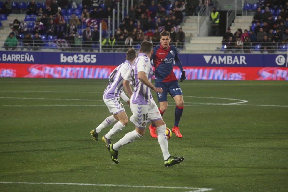 Gran victoria del Huesca ante el Valladolid (4-0)