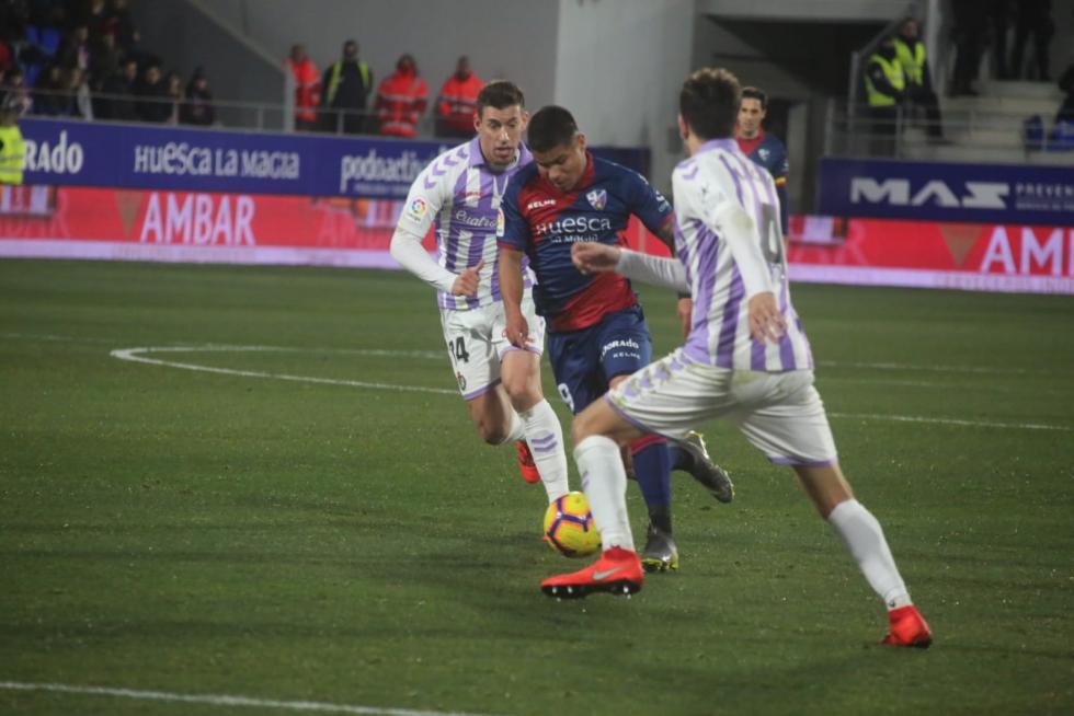 Gran victoria del Huesca ante el Valladolid (4-0)