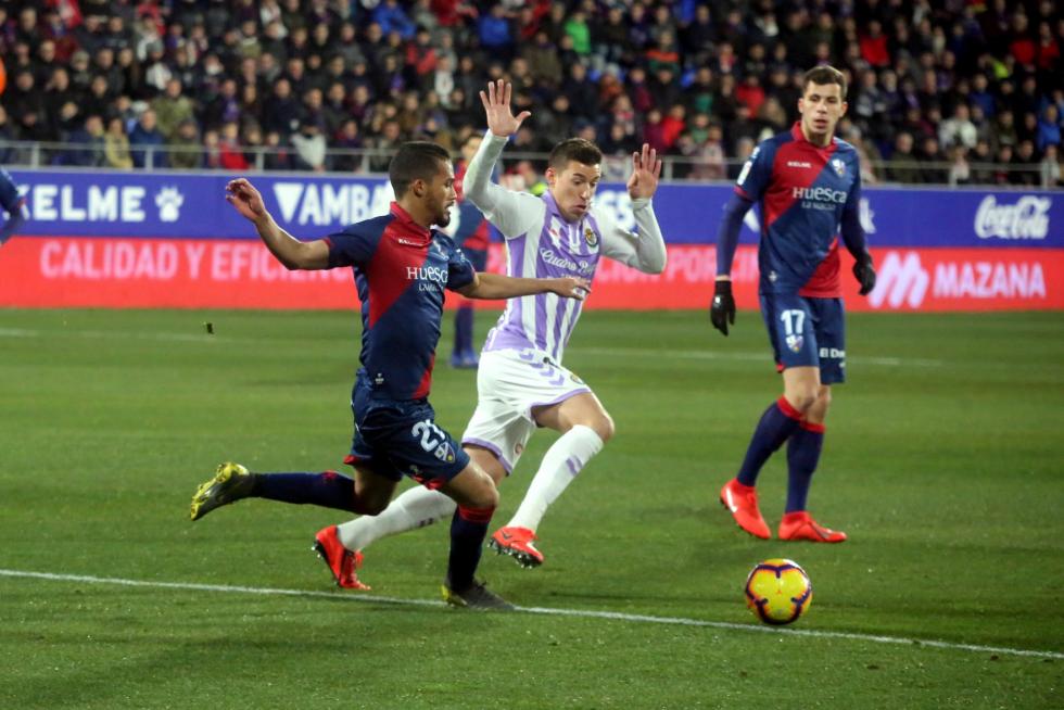 Gran victoria del Huesca ante el Valladolid (4-0)