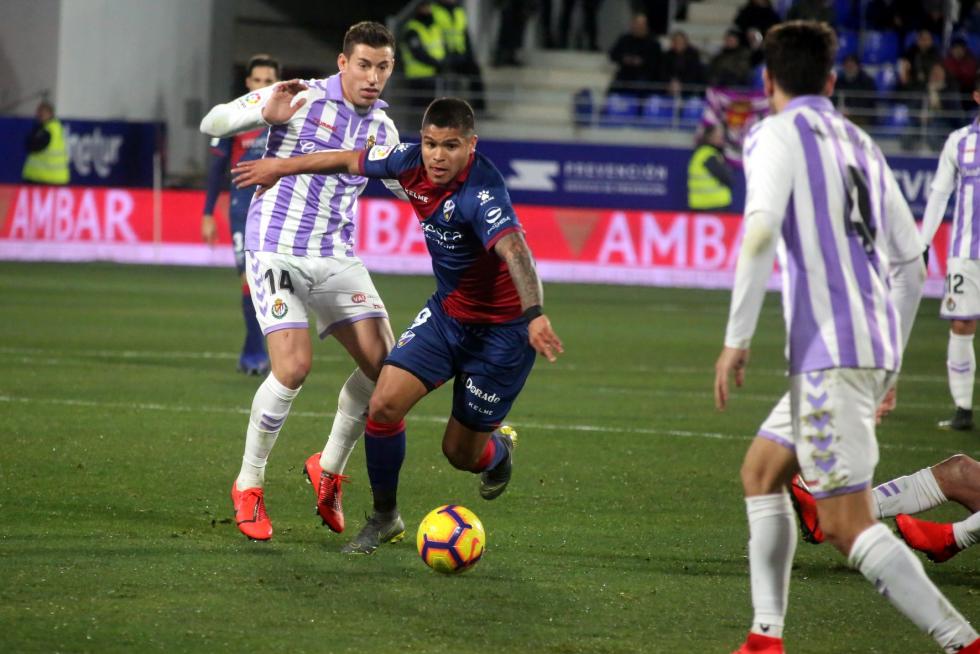 Gran victoria del Huesca ante el Valladolid (4-0)