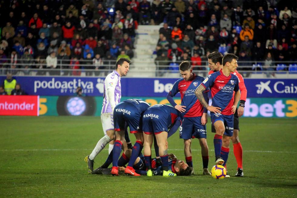 Gran victoria del Huesca ante el Valladolid (4-0)