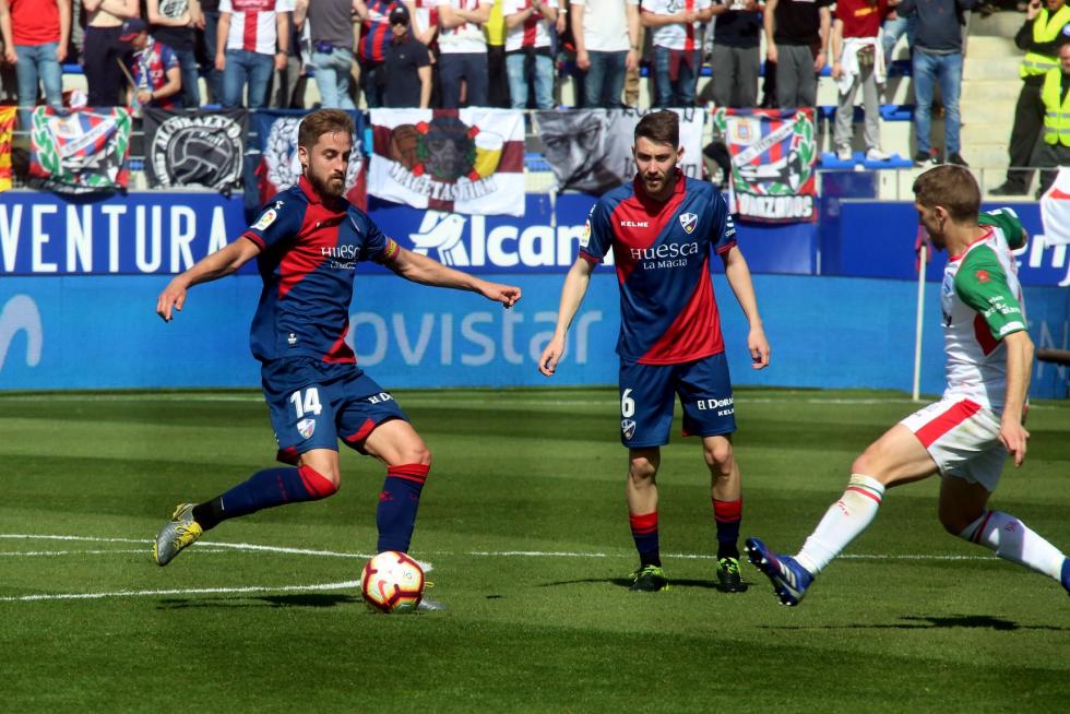 El Huesca cae derrotado ante el Alavés