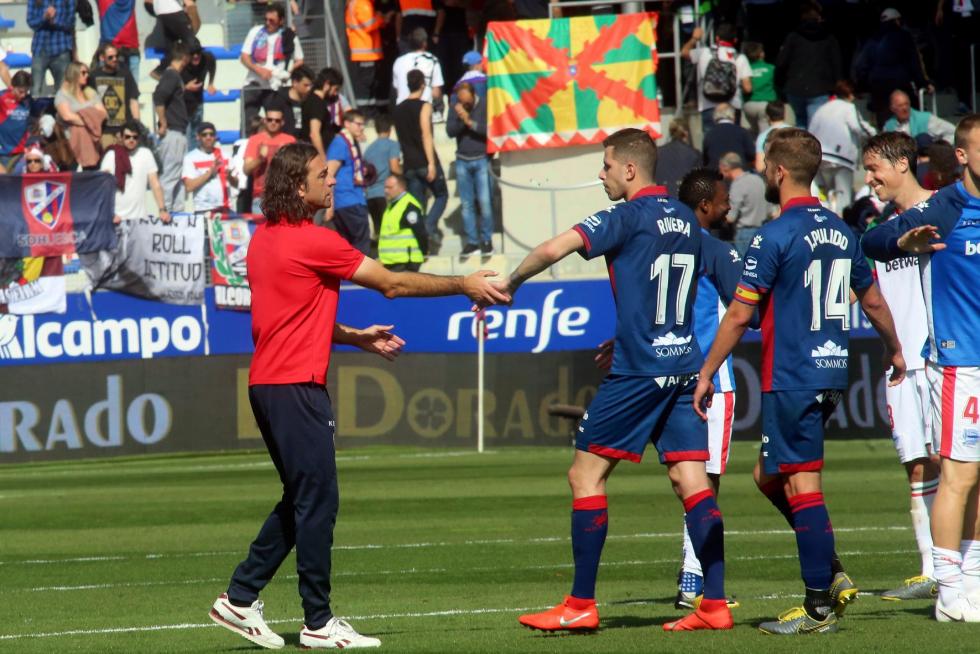El Huesca cae derrotado ante el Alavés