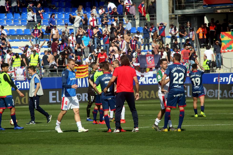 El Huesca cae derrotado ante el Alavés