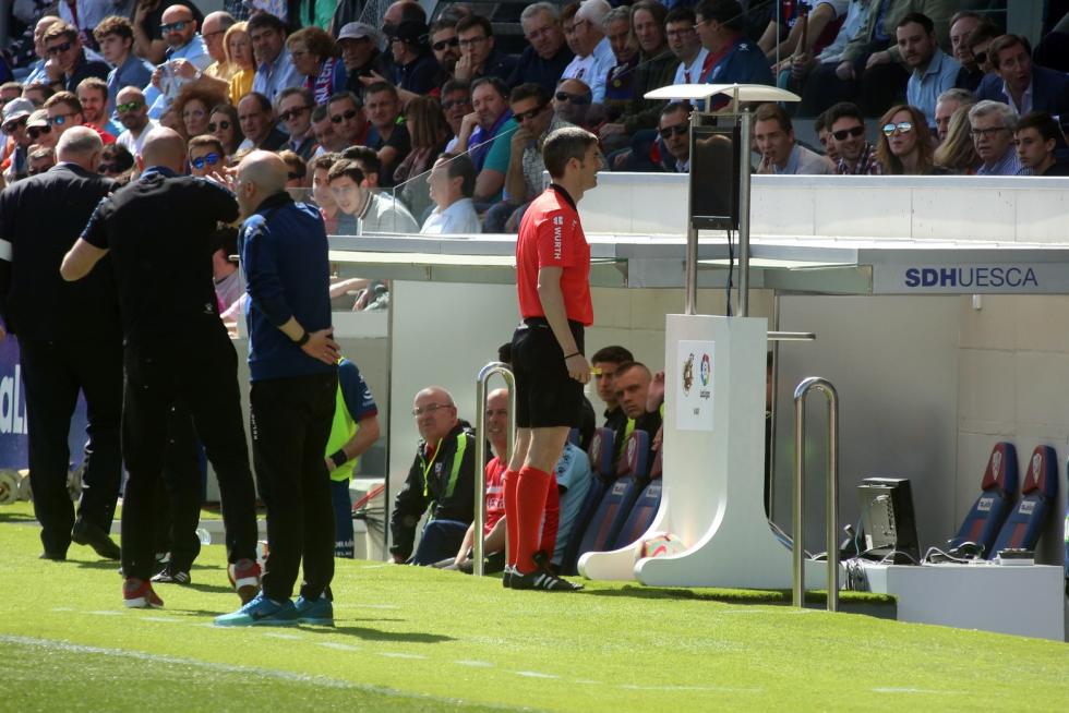 El Huesca cae derrotado ante el Alavés