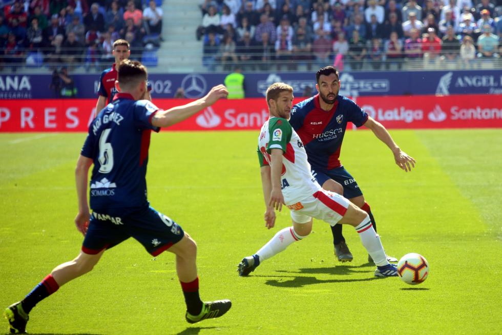 El Huesca cae derrotado ante el Alavés