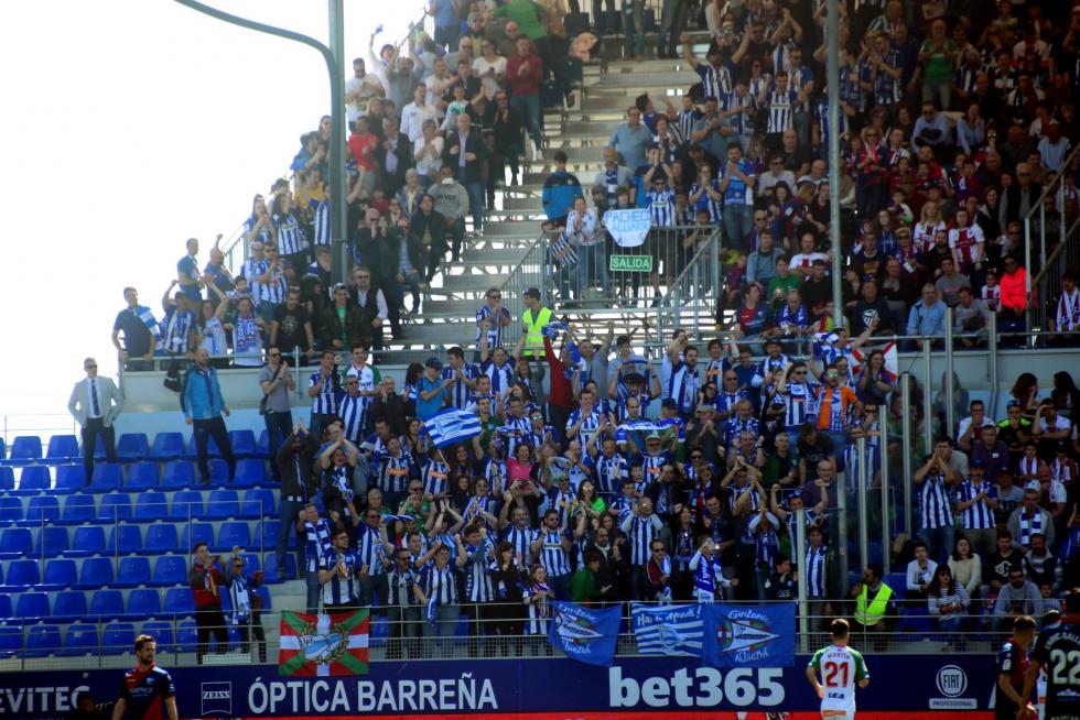 El Huesca cae derrotado ante el Alavés