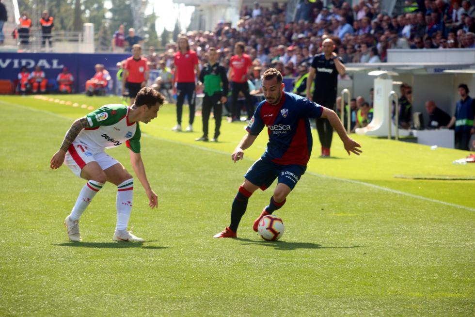 El Huesca cae derrotado ante el Alavés