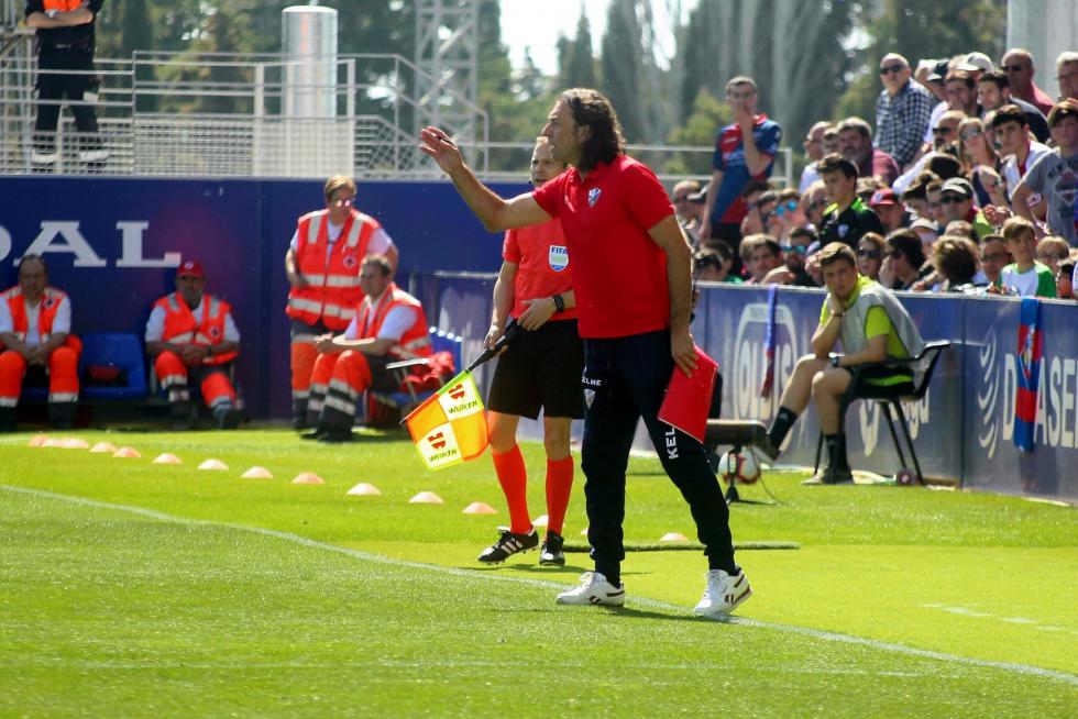 El Huesca cae derrotado ante el Alavés
