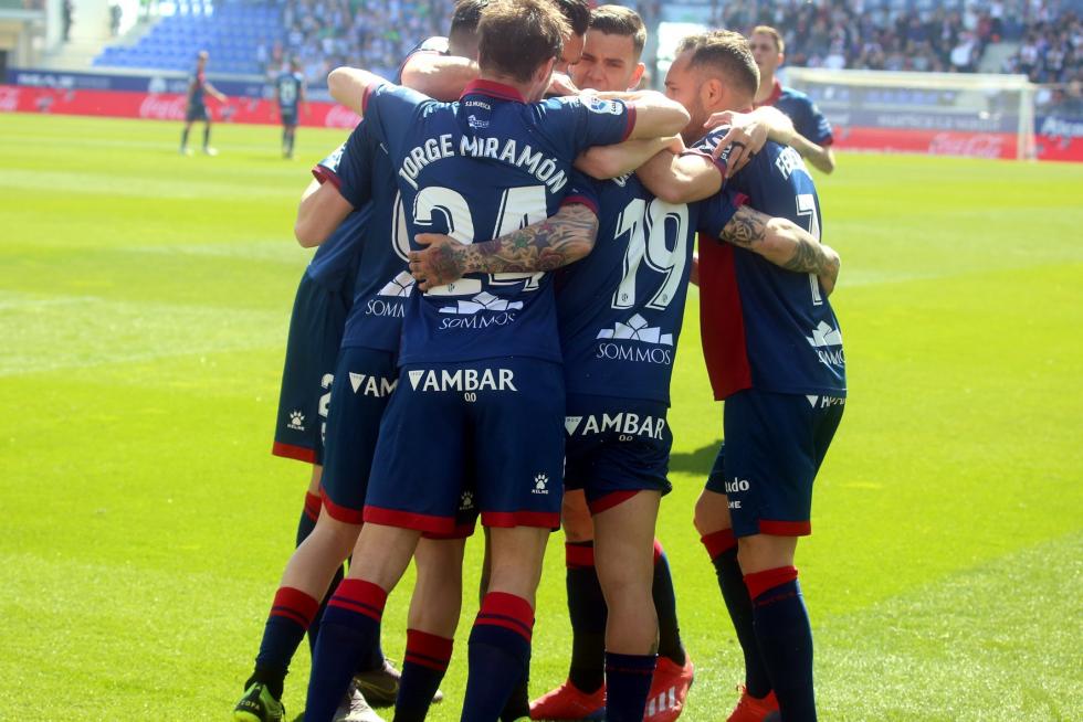 El Huesca cae derrotado ante el Alavés