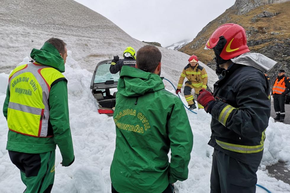 Simulacro de la UME en el Pirineo