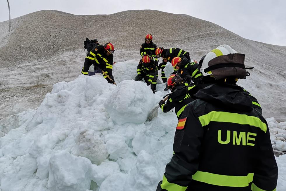 Simulacro de la UME en el Pirineo