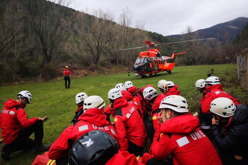 Simulacro de la UME en el Pirineo
