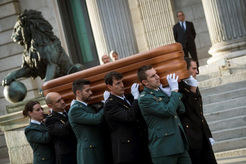 Imágenes de duelo y de la capilla ardiente de Alfredo Pérez Rubalcaba