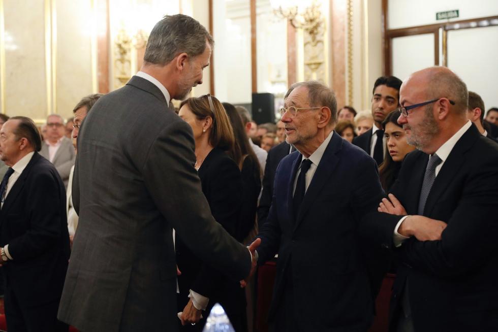 Imágenes de duelo y de la capilla ardiente de Alfredo Pérez Rubalcaba