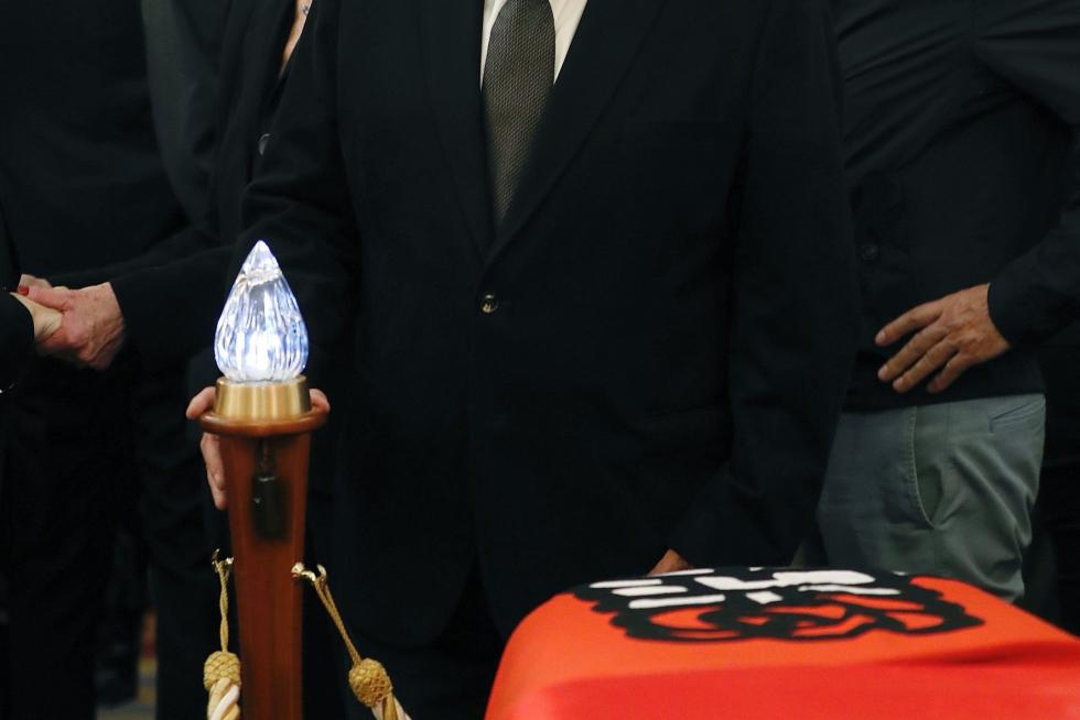 Imágenes de duelo y de la capilla ardiente de Alfredo Pérez Rubalcaba