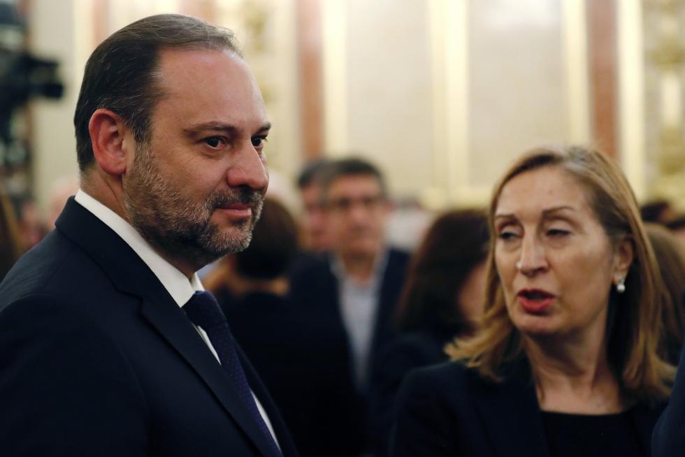 Imágenes de duelo y de la capilla ardiente de Alfredo Pérez Rubalcaba
