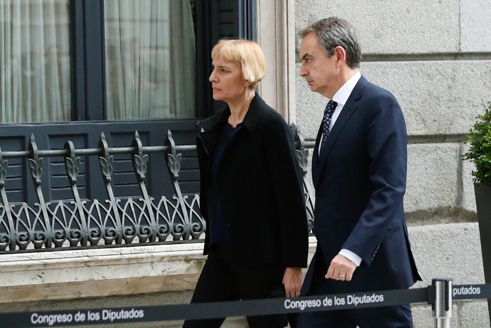 Imágenes de duelo y de la capilla ardiente de Alfredo Pérez Rubalcaba