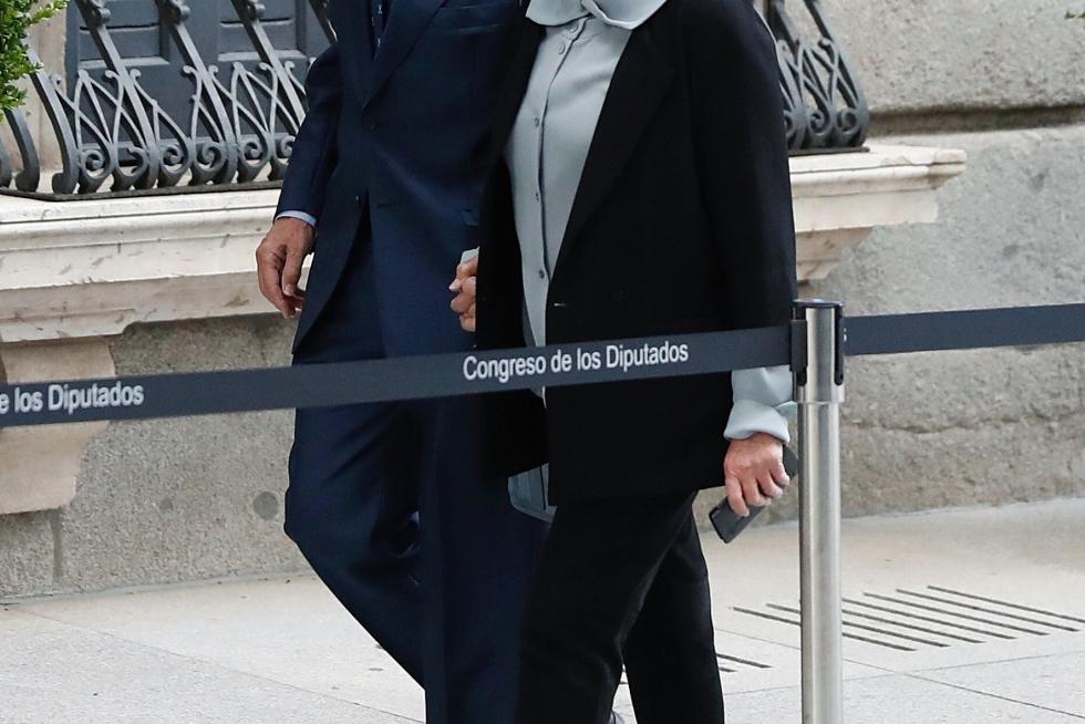 Imágenes de duelo y de la capilla ardiente de Alfredo Pérez Rubalcaba