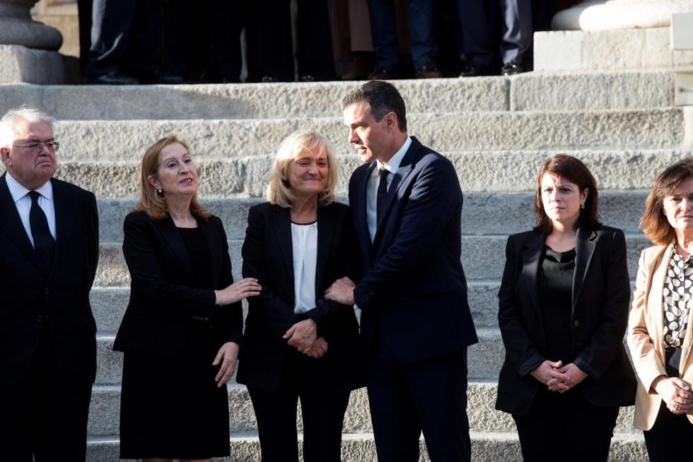 Imágenes de duelo y de la capilla ardiente de Alfredo Pérez Rubalcaba