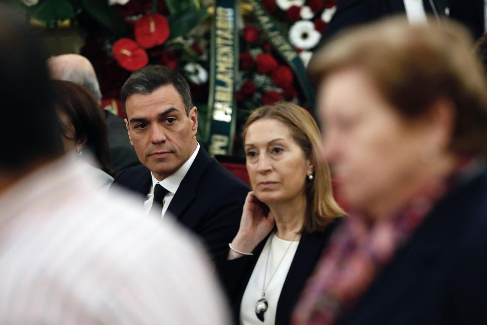 Imágenes de duelo y de la capilla ardiente de Alfredo Pérez Rubalcaba