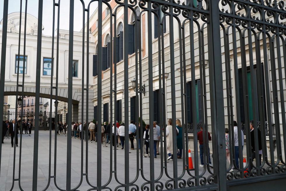 Imágenes de duelo y de la capilla ardiente de Alfredo Pérez Rubalcaba