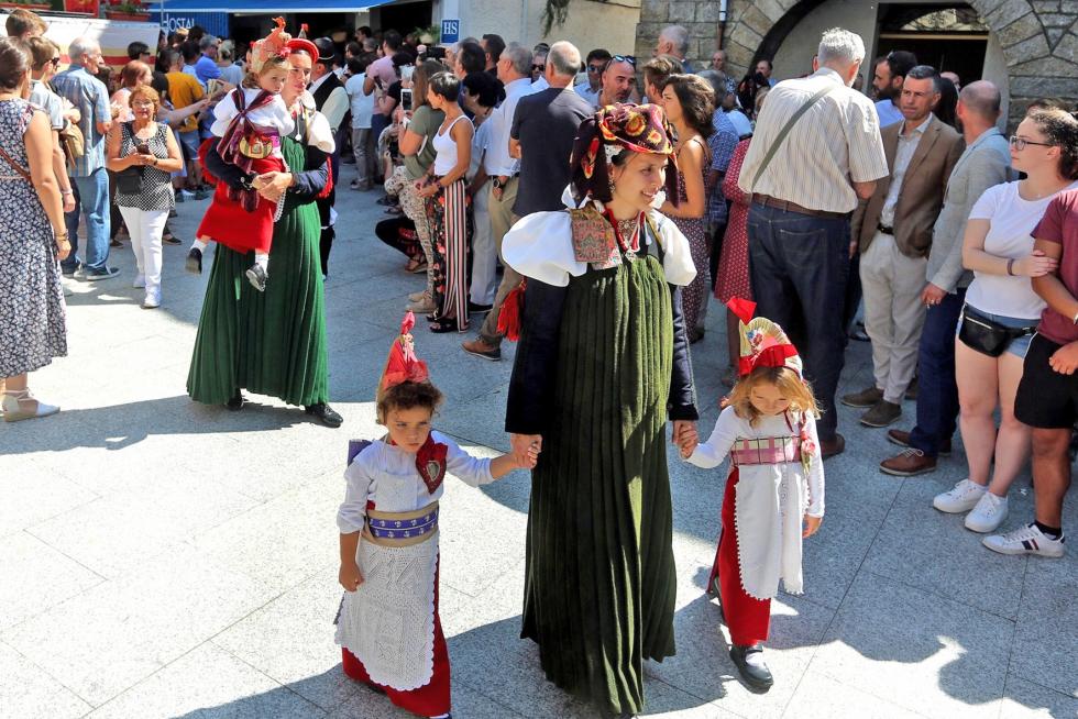 La 50ª edición del Día del Traje Ansotano se pospone al próximo año