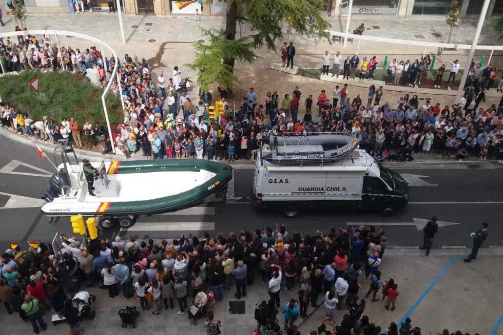 Desfile de la Guardia Civil en Huesca