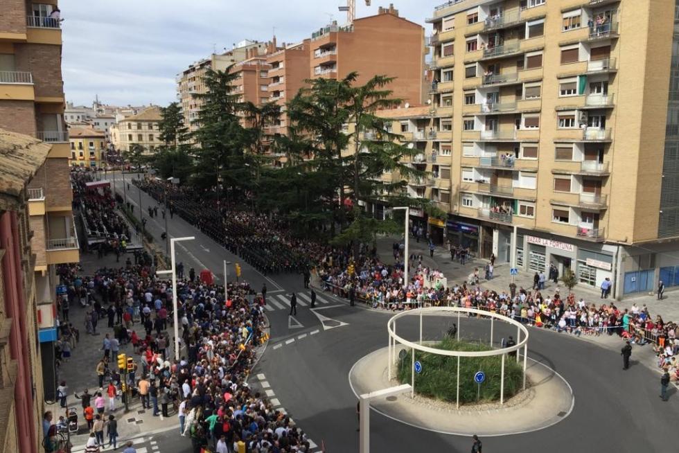 Desfile de la Guardia Civil en Huesca