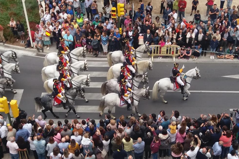 Desfile de la Guardia Civil en Huesca