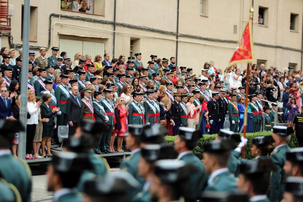 Desfile de la Guardia Civil en Huesca