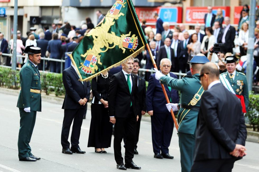 Desfile de la Guardia Civil en Huesca