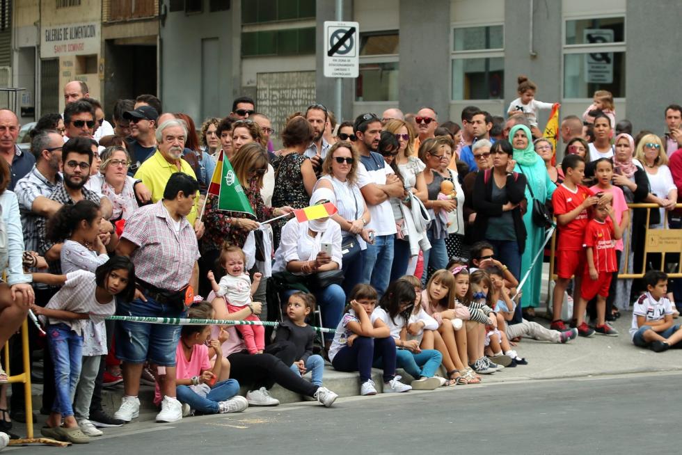 Desfile de la Guardia Civil en Huesca
