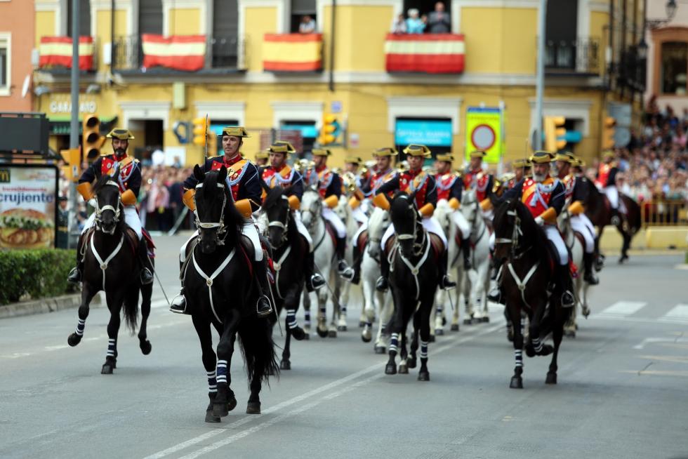 Desfile de la Guardia Civil en Huesca