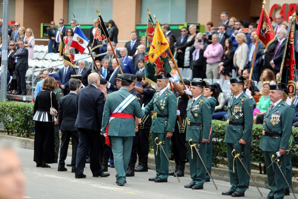 Desfile de la Guardia Civil en Huesca