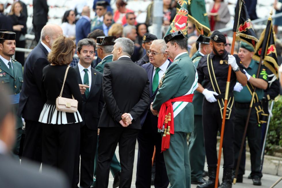 Desfile de la Guardia Civil en Huesca