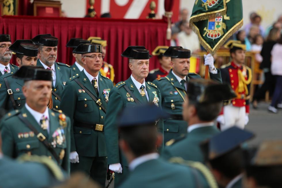 Desfile de la Guardia Civil en Huesca