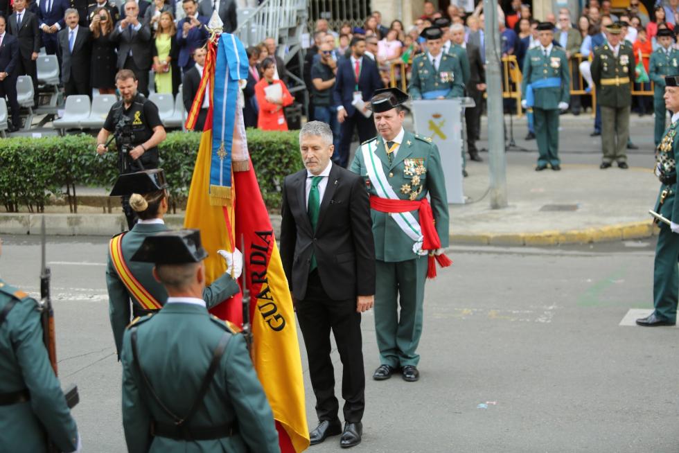 Desfile de la Guardia Civil en Huesca