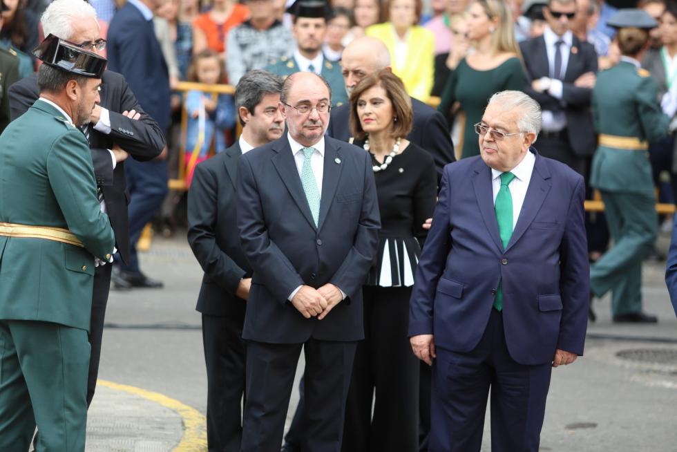 Desfile de la Guardia Civil en Huesca